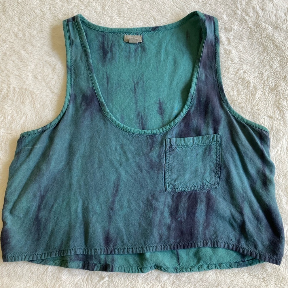Urban outfitters crop top